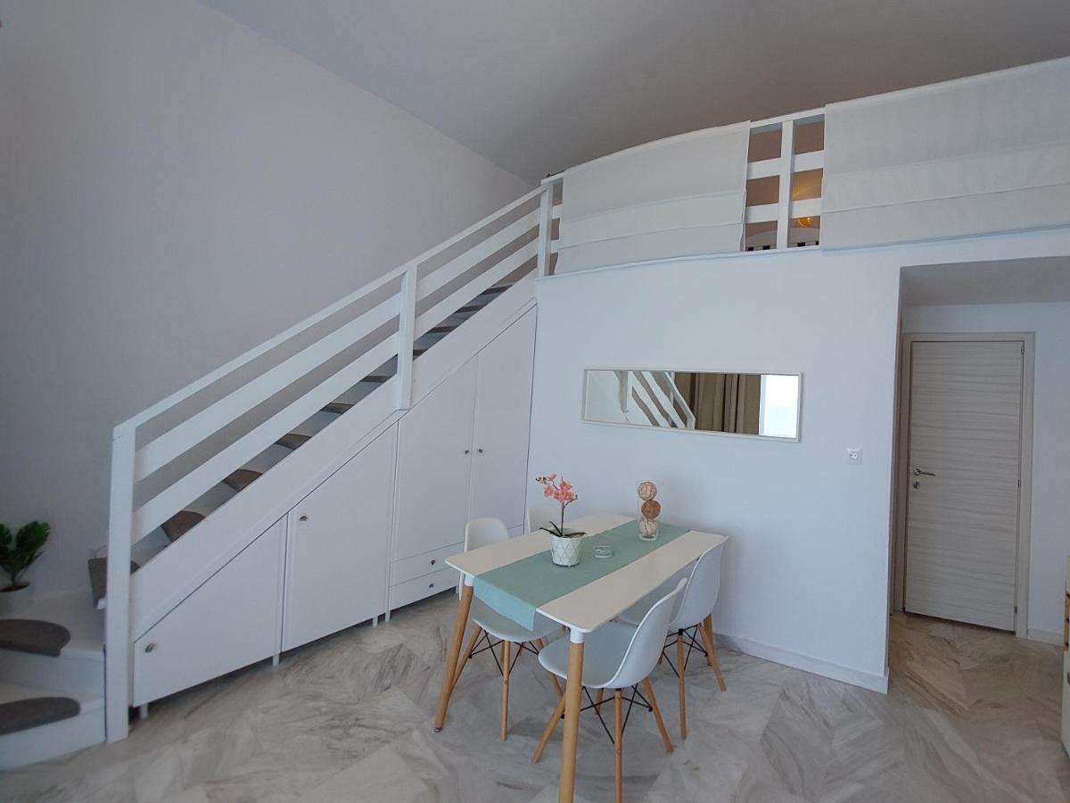 Nefeli Seaside Apartments Polychrono Buitenkant foto