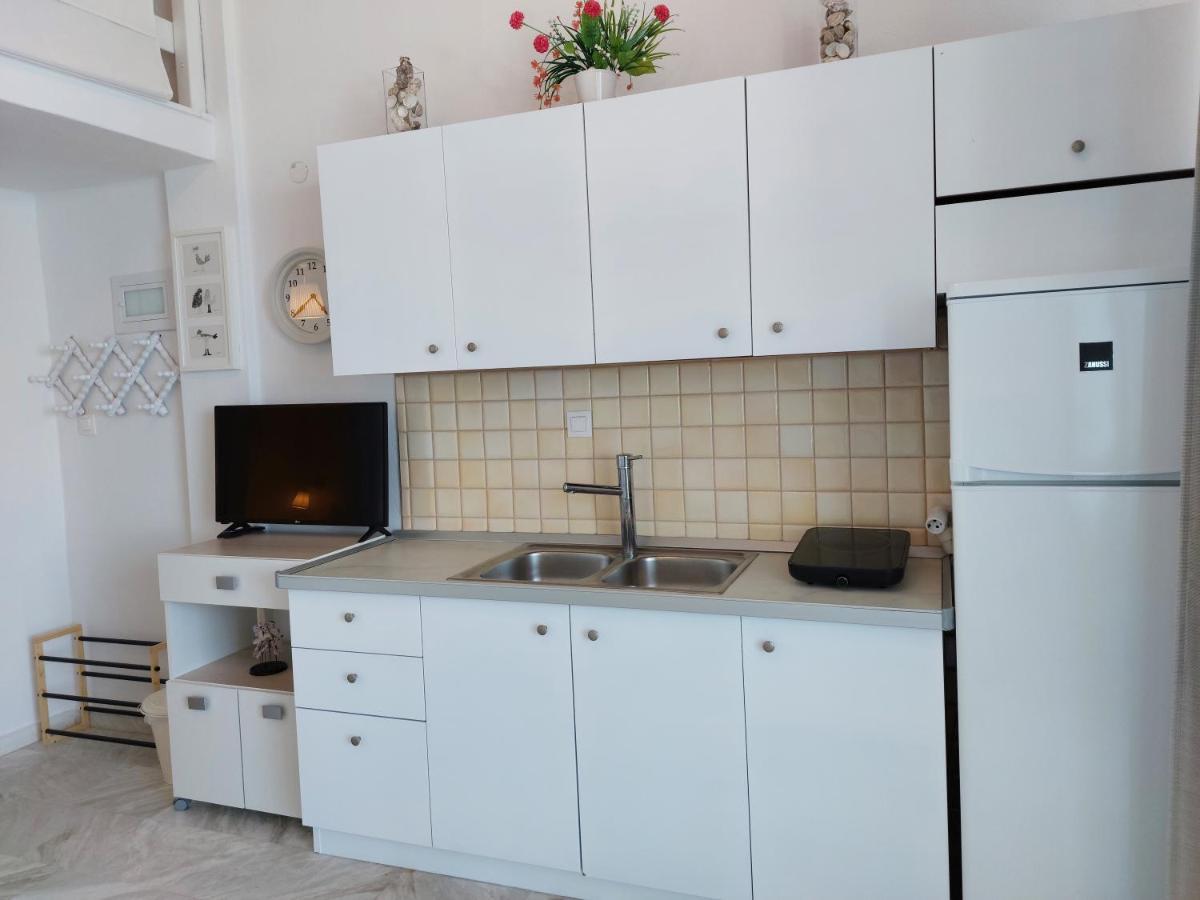 Nefeli Seaside Apartments Polychrono Buitenkant foto